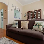 Yachting Bay Vintage Apartment