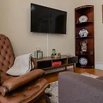 Yachting Bay Vintage Apartment *
