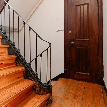 Yachting Bay Vintage Apartment