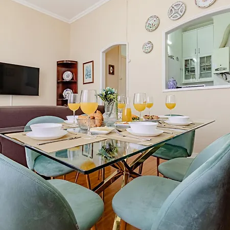 Yachting Bay Vintage شقة سيكسال